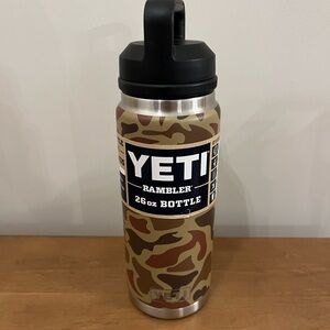 YETI Rambler 26 oz in Wetlands Camo